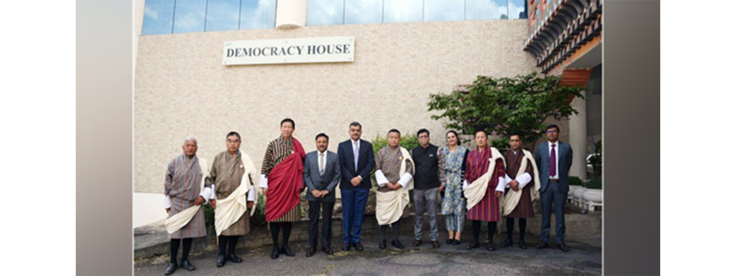  Meeting between Election Commissions of India and Bhutan led by respective Chief Election Commissioners Shri Rajiv Kumar and Dasho Sonam Topgay,&nbsp;in&nbsp;Thimphu.