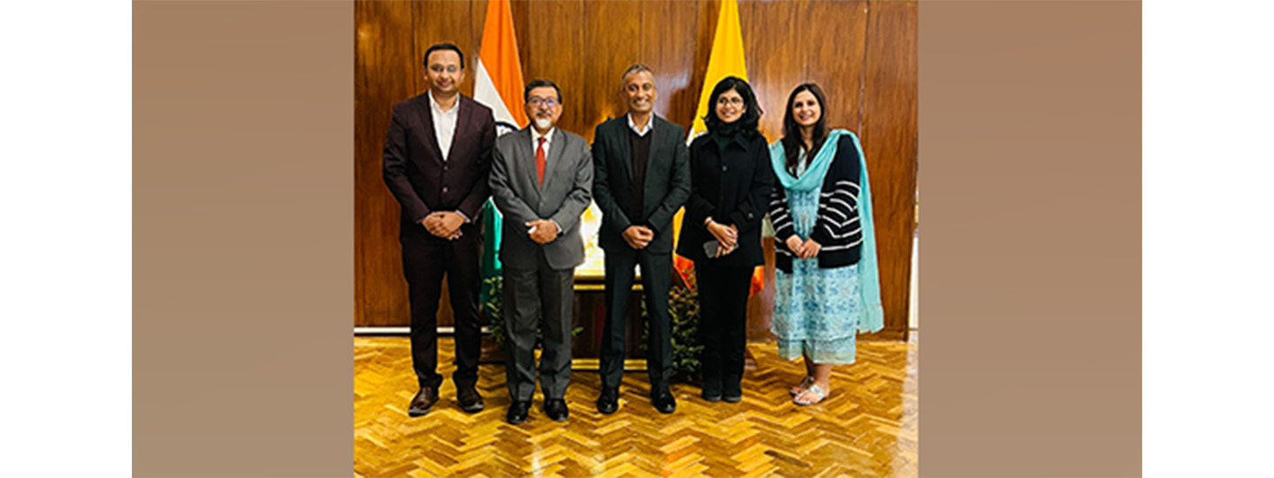  Ambassador Sudhakar Dalela met the delegation from National Law School of India University, Bengaluru led by Dr. Sudhir Krishnaswamy, Vice Chancellor