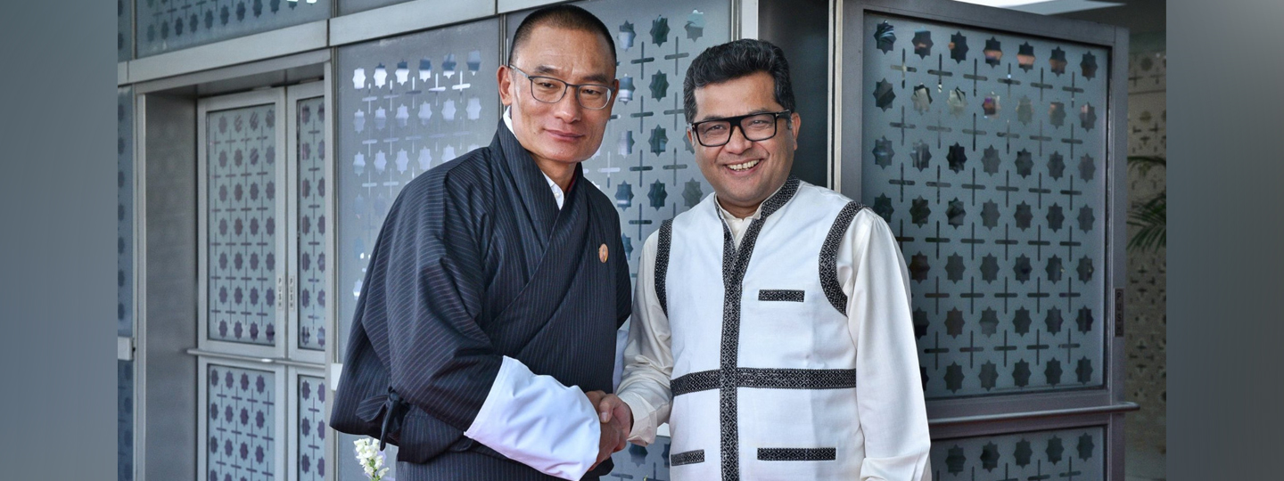  PM of Bhutan Dasho Tshering Tobgay welcomed by MoS Shri Pabitra Margherita as he arrives in New Delhi to participate in the SOUL Leadership Conclave as Keynote speaker. (20 February 2025)