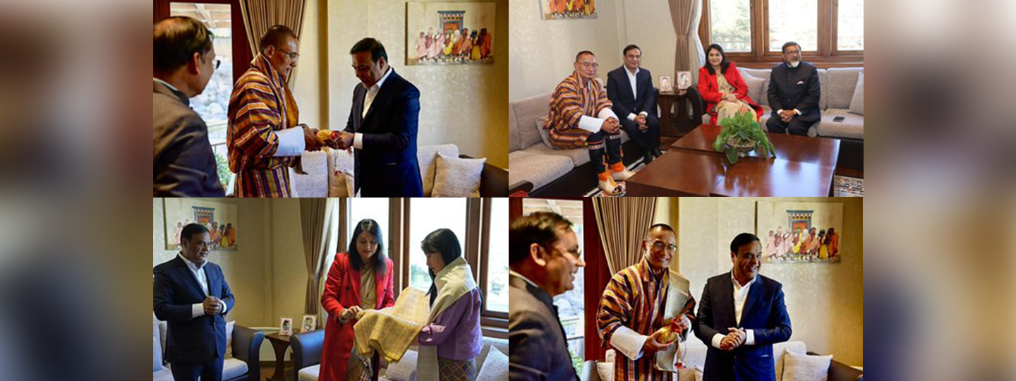  I am extremely grateful to H.E Dasho @tsheringtobgay, the Hon'ble Prime Minister of Bhutan for hosting Riniki and me to a very sumptuous lunch this afternoon.We had very productive discussions on how the great nation of Bhutan and the State of Assam can complement each other's growth aspirations. 