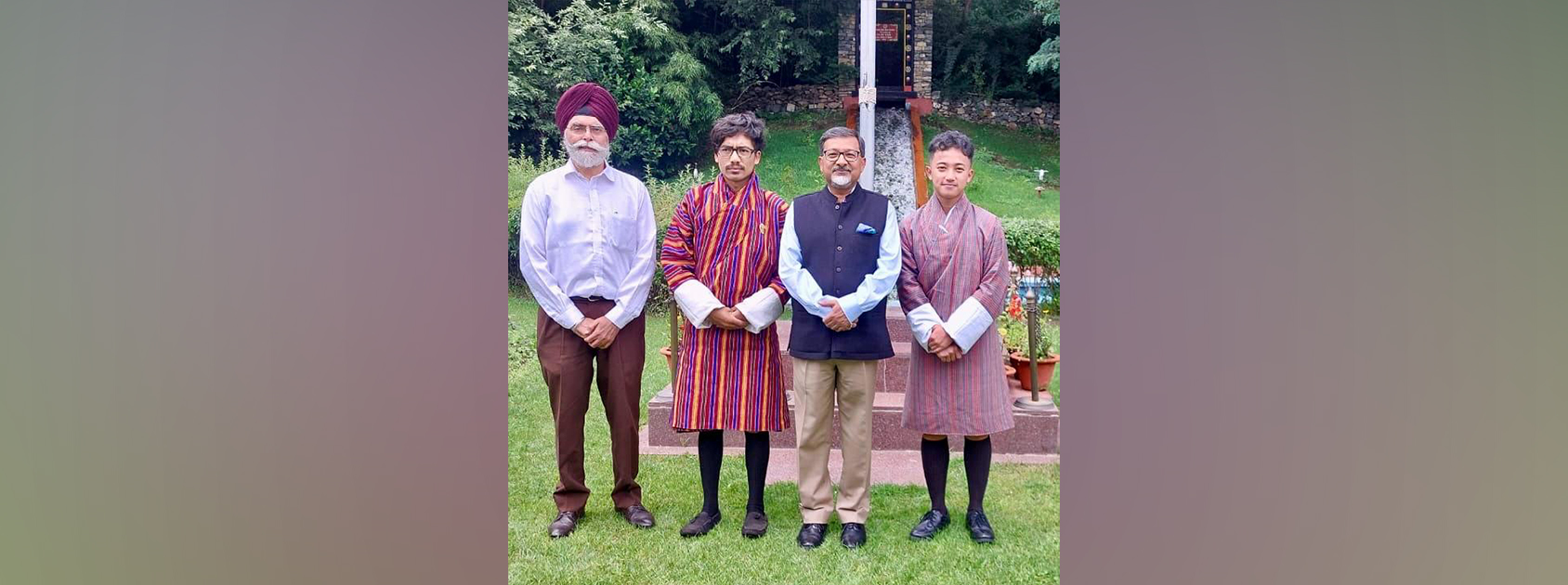  Amb 
@SudhakarDalela
 interacted with meritorious students selected under ICCR Scholarship Scheme for pursuing http://M.Tech in IIT Madras & under graduate studies in 
@UnivofDelhi
. We wish them every success in their academic pursuits & stay in India. Tashi Delek!