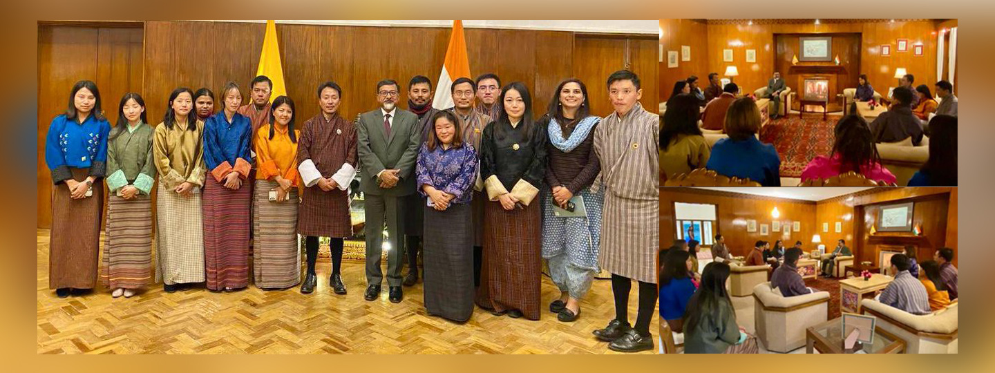  Amb 
@SudhakarDalela
 interacted with Bhutanese officials on deputation to Center for Bhutan & GNH Studies, traveling to Meghalaya for a policy dialogue with 
@AsianConfluence
. 

An opportunity to strengthen Bhutan India partnership & bring our two countries closer! 