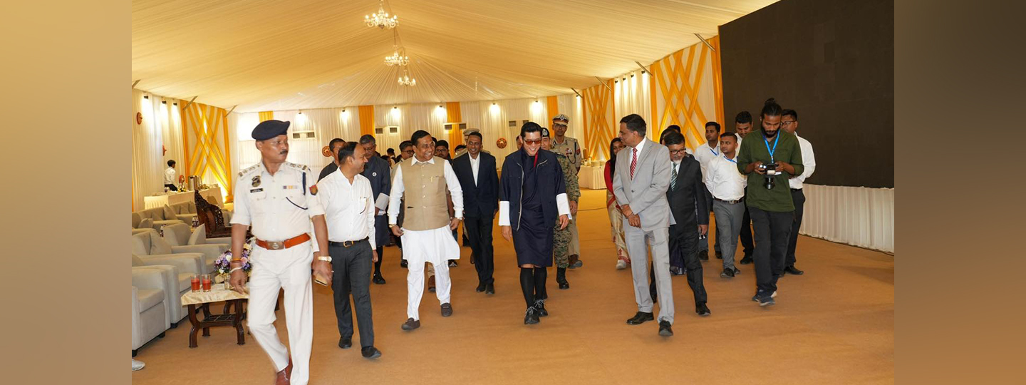  His Majesty the King of Bhutan with the Chief Secretary of Assam (19 April 2025)