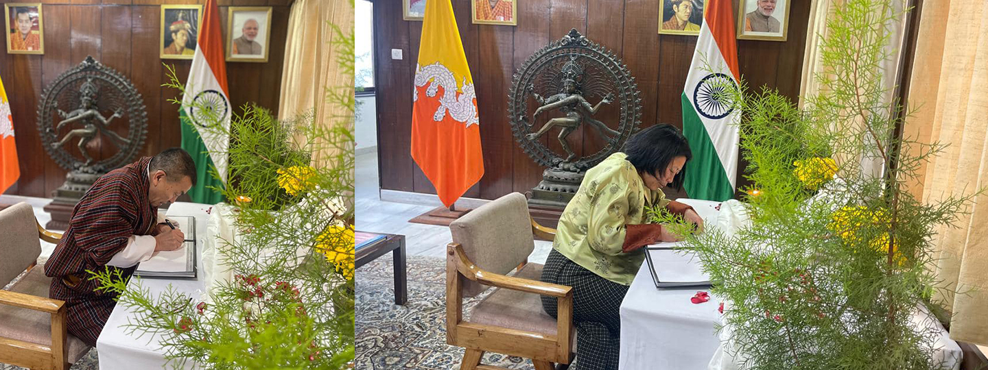  Thank you Hon'ble Lyonpo Lekey Dorji 
@lekeydorji
, and senior officials from Ministry of Finance, for paying respects and condolences on the demise of former Prime Minister of India, Dr. Manmohan Singh